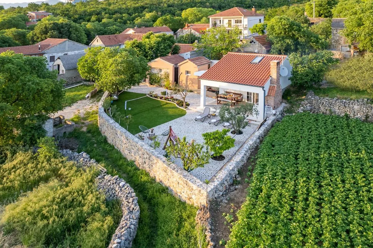 Holiday Home - Villa Thorak Anić