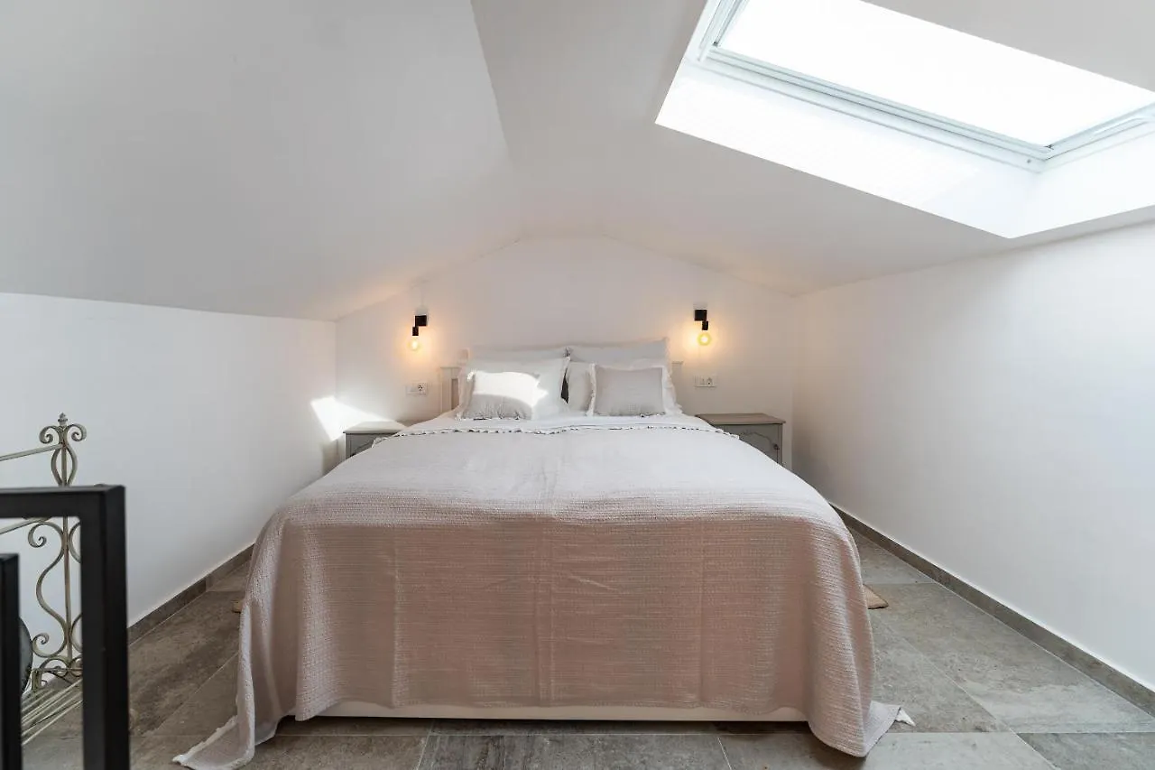 Holiday Home - Villa Thorak Anic