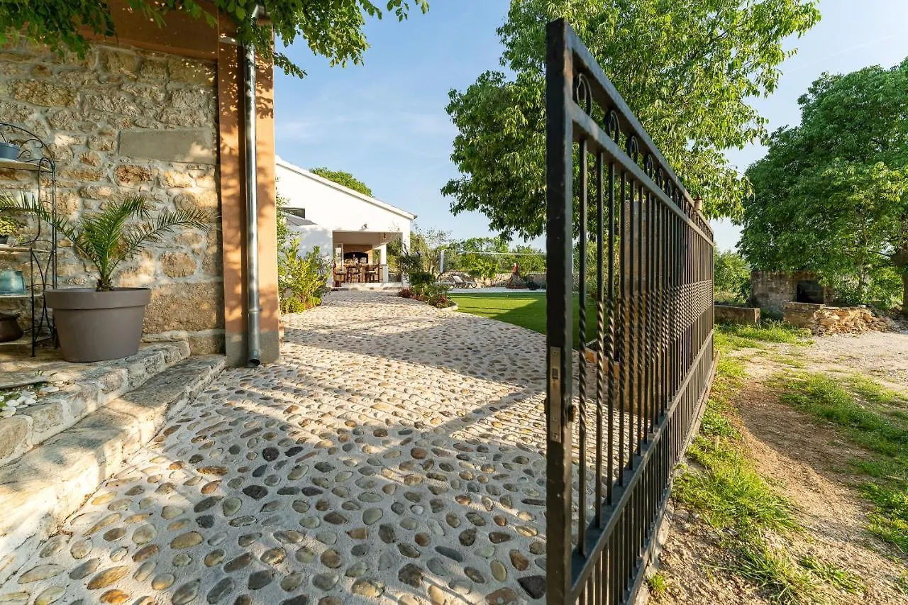 Holiday Home - Villa Thorak Anić