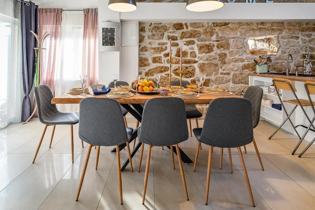 Holiday Home - Villa Thorak Anić 0*,  كرواتيا
