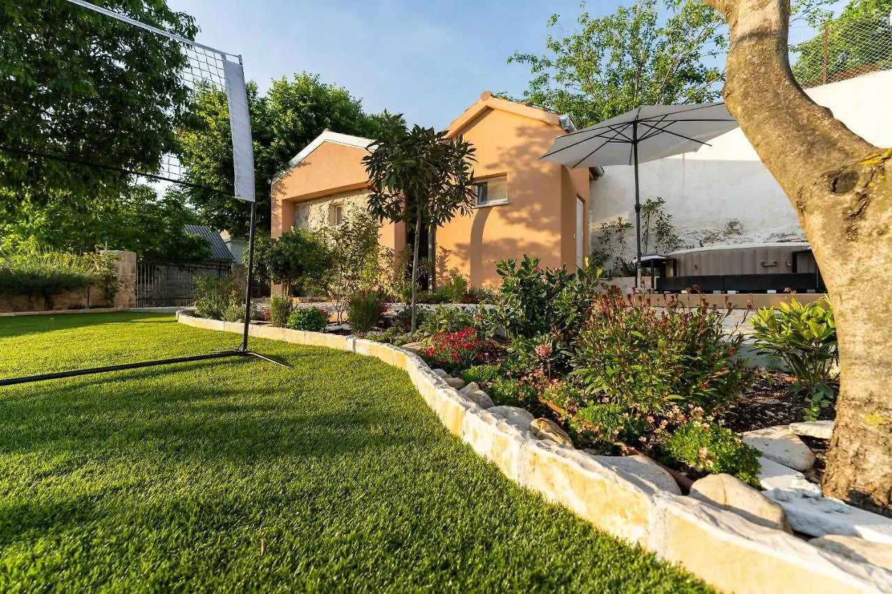 Holiday Home - Villa Thorak Anić كرواتيا