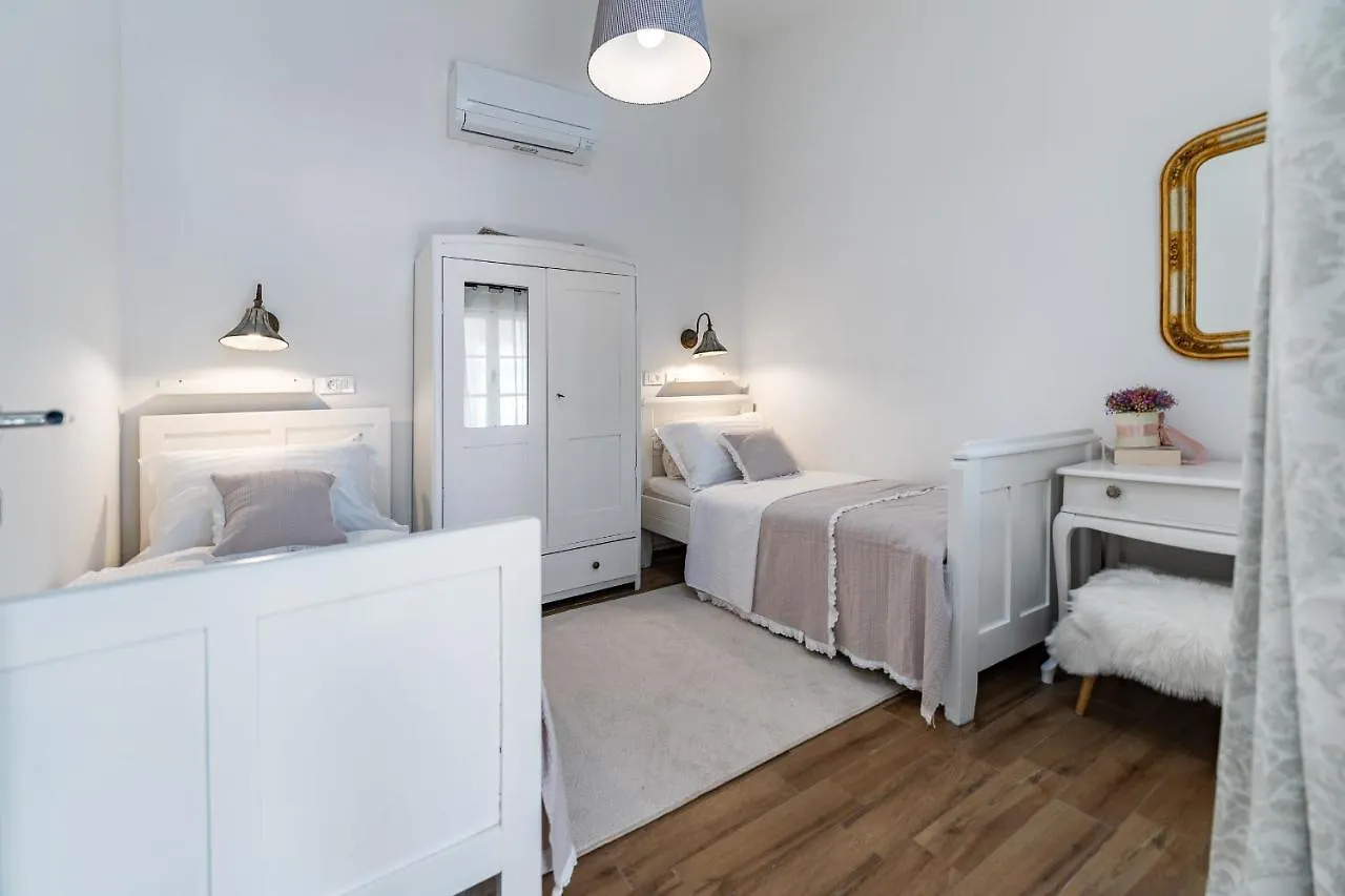 Holiday Home - Villa Thorak Anić كرواتيا