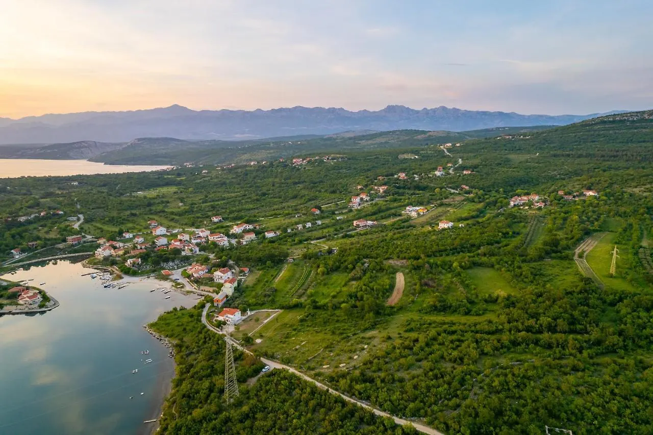 Holiday Home - Villa Thorak Anić