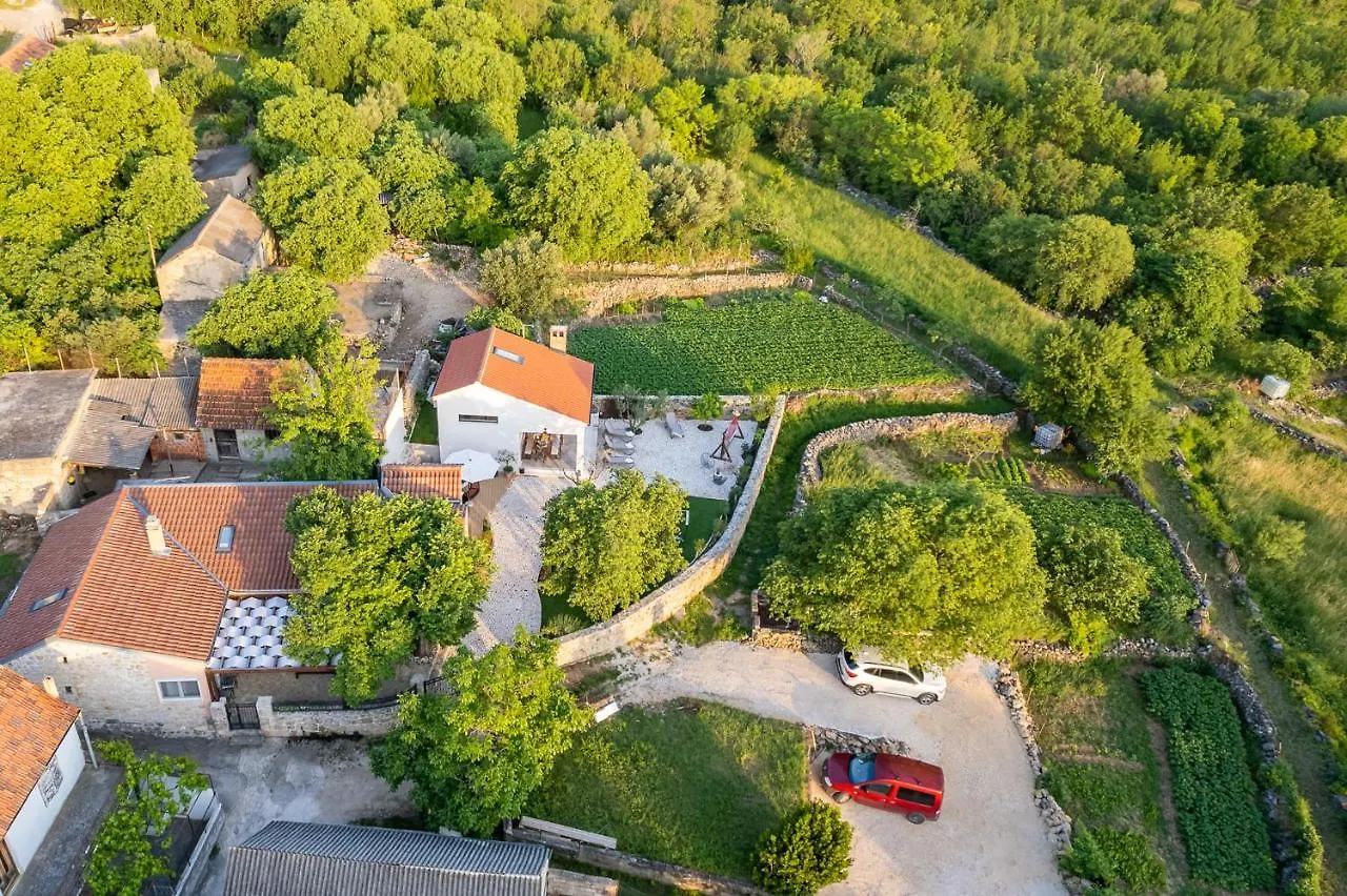 Holiday Home - Villa Thorak Anic