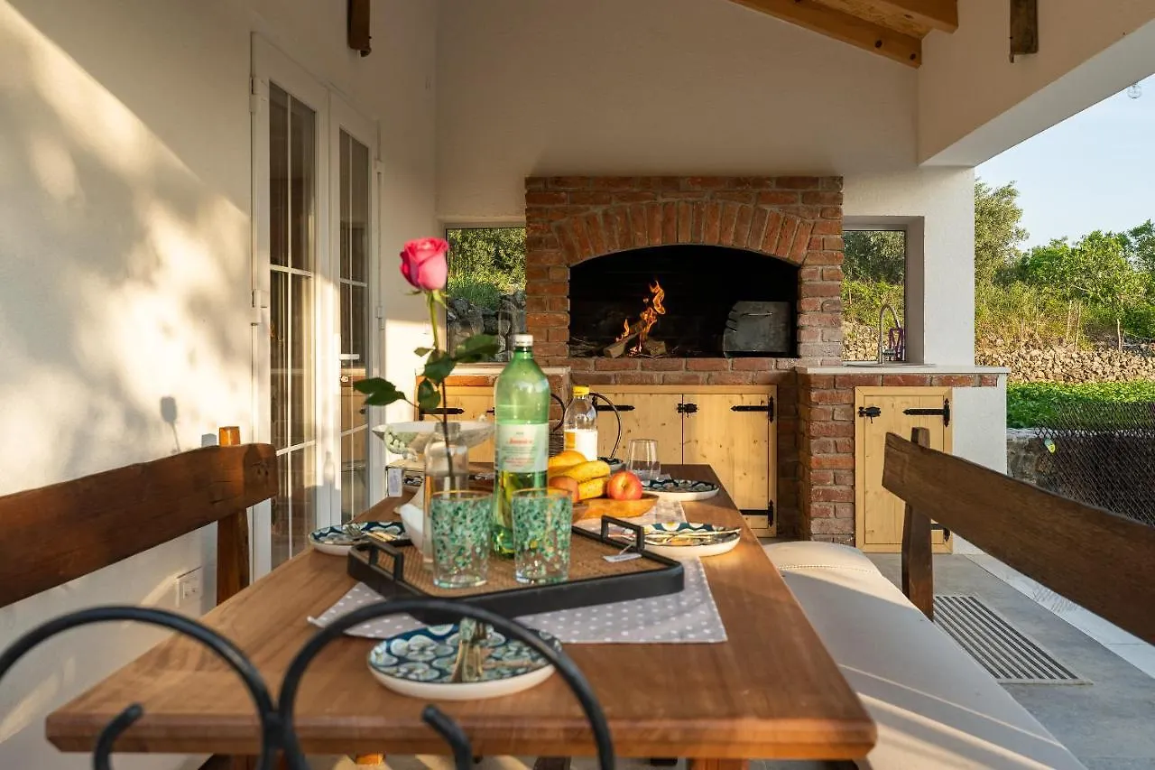 Holiday Home - Villa Thorak Anić 0*,  كرواتيا